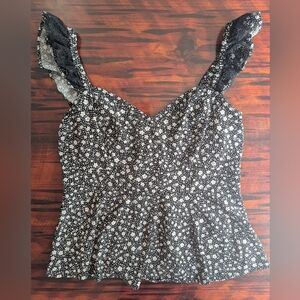 Torrid Size 00 Black and White Floral Blouse With Lace Up Back